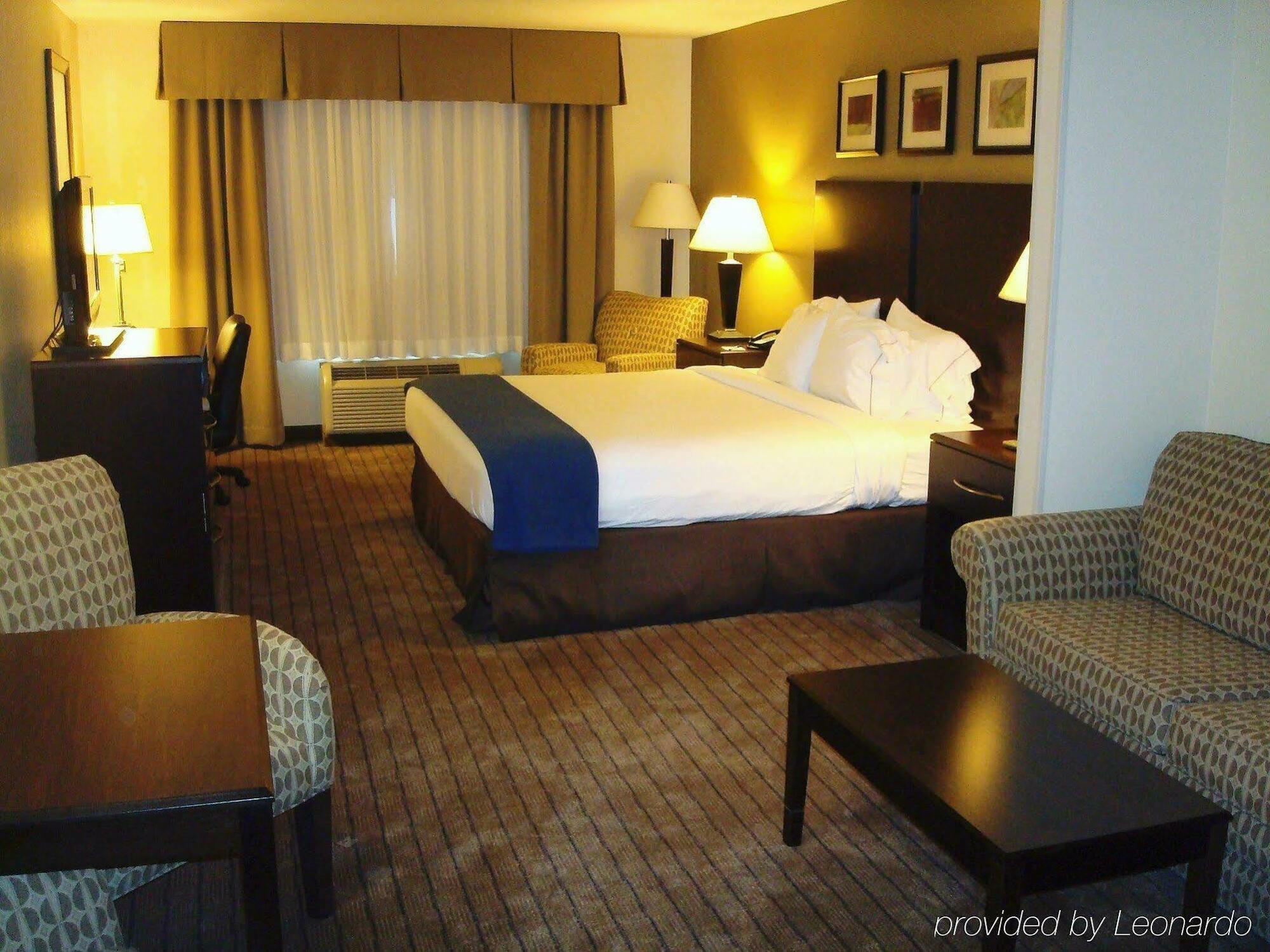 Holiday Inn Express & Suites Clovis Fresno Area By Ihg Chambre photo